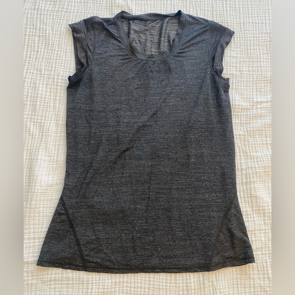 Lululemon silver muscle tank - Picture 1 of 3